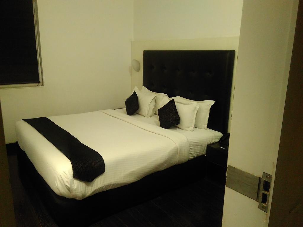 Sapphire Suite Kolkata Eksteriør bilde