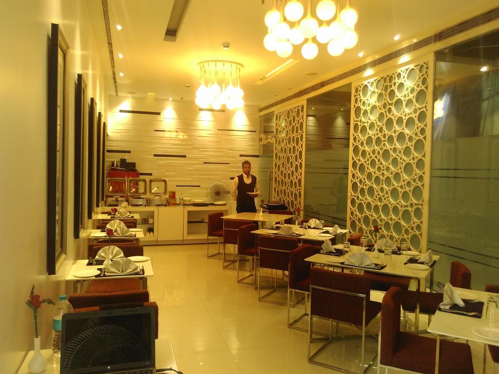 Sapphire Suite Kolkata Eksteriør bilde